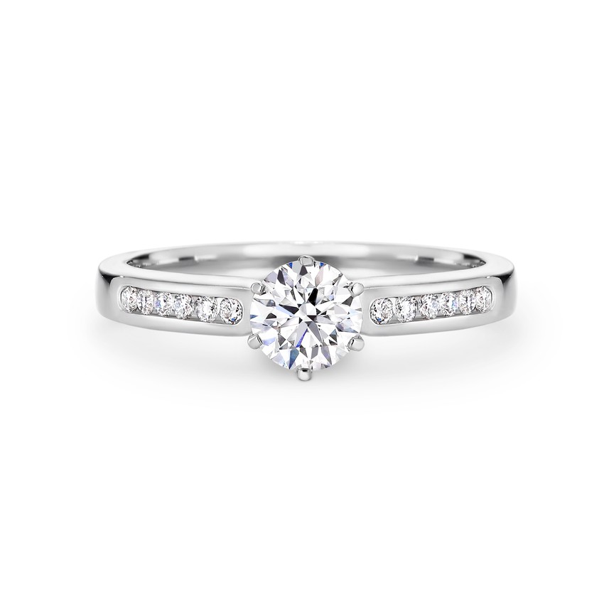 Round brilliant cut diamond engagement ring 2419